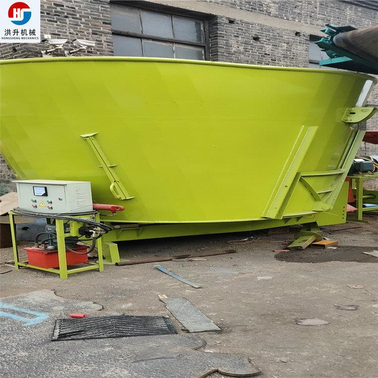 2、我想買一輛奶牛飼料攪拌車。哪個(gè)更好？